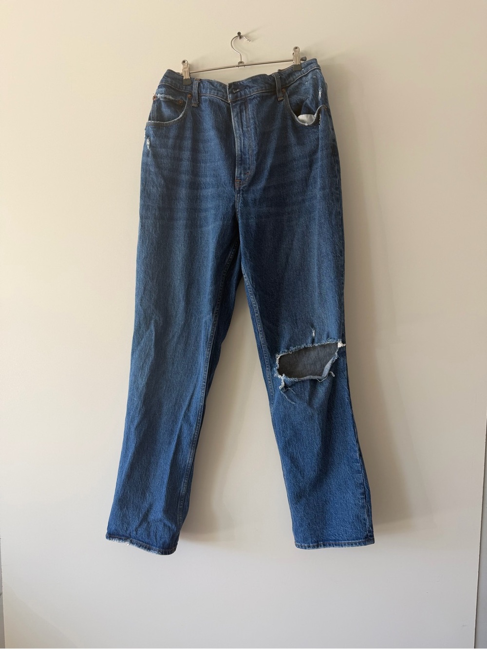 Abercrombie & Fitch High-Rise Vintage Wash Blue Jeans